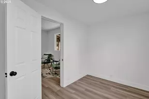 477 W Sherman St, Lebanon, OR 97355 - Photo 18