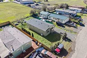 644 Main St, Yoncalla, OR 97499 - Photo 8