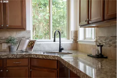 16147 SW Medallion Ln, Beaverton, OR 97007 - Photo 10