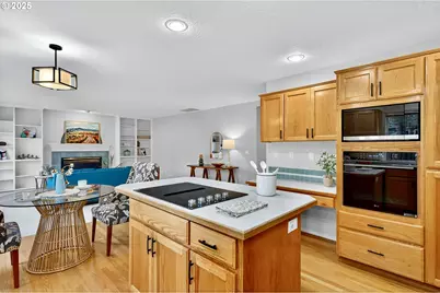 6889 SW Hollybrook Ct, Wilsonville, OR 97070 - Photo 14