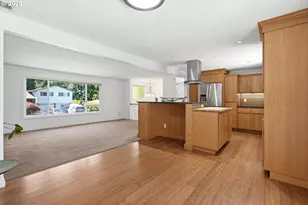2080 SE Kelly Ave, Gresham, OR 97080 - Photo 6