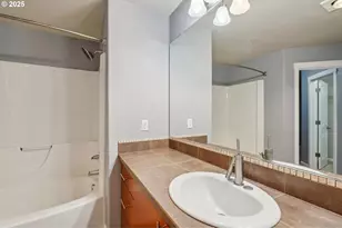 10654 NE Holly St, Hillsboro, OR 97006 - Photo 22