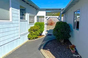 98609 Camellia Dr, Brookings, OR 97415 - Photo 8