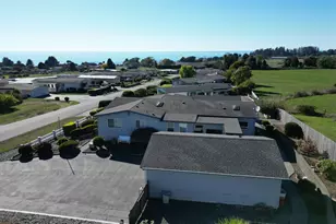 98609 Camellia Dr, Brookings, OR 97415 - Photo 2