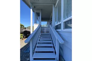 98609 Camellia Dr, Brookings, OR 97415 - Photo 18