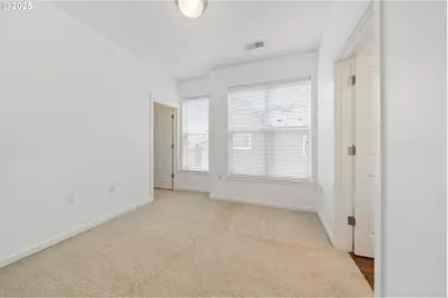 10757 NE Red Wing Way #201, Hillsboro, OR 97006 - Photo 34