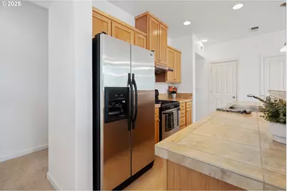 10757 NE Red Wing Way #201, Hillsboro, OR 97006 - Photo 16