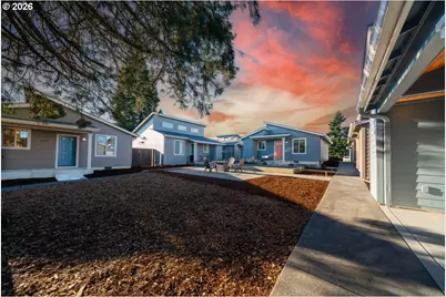 12300 Meadowlawn Dr, Oregon City, OR 97045 - Photo 36