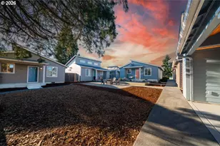 12300 Meadowlawn Dr, Oregon City, OR 97045 - Photo 36