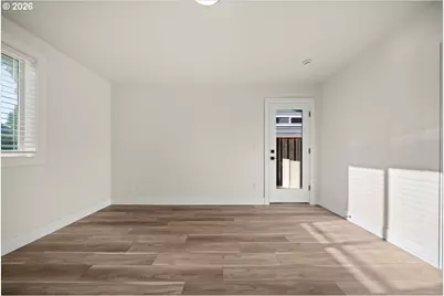 12300 Meadowlawn Dr, Oregon City, OR 97045 - Photo 18