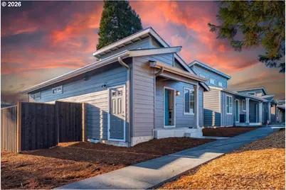 12300 Meadowlawn Dr, Oregon City, OR 97045 - Photo 34