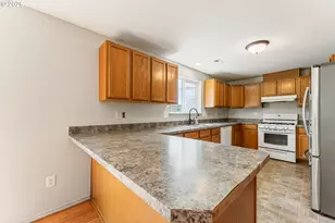 1115 E 11th St, Lafayette, OR 97127 - Photo 10