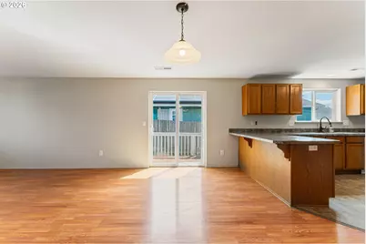 1115 E 11th St, Lafayette, OR 97127 - Photo 8