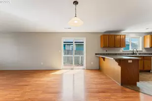 1115 E 11th St, Lafayette, OR 97127 - Photo 8