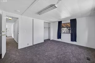 1384 SE Akins Dr, Prineville, OR 97754 - Photo 18