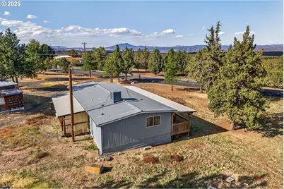 1384 SE Akins Dr, Prineville, OR 97754 - Photo 28