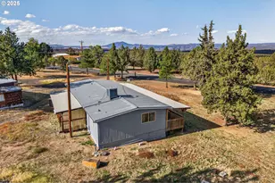 1384 SE Akins Dr, Prineville, OR 97754 - Photo 28