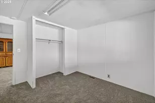 1384 SE Akins Dr, Prineville, OR 97754 - Photo 14