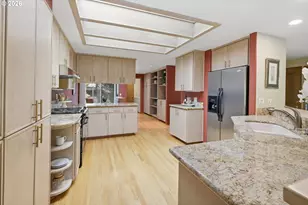880 Spyglass Dr, Eugene, OR 97401 - Photo 14