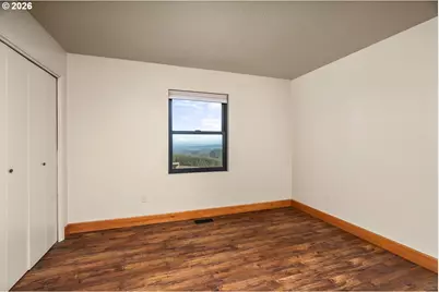 19420 NE Vista Hill Dr, Hillsboro, OR 97123 - Photo 24