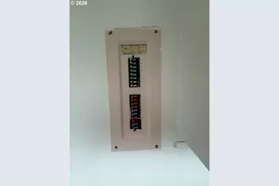 805 SE 6th St, Pendleton, OR 97801 - Photo 12