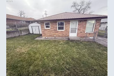 805 SE 6th St, Pendleton, OR 97801 - Photo 4