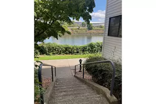 910 NW Naito Pkwy, Portland, OR 97209 - Photo 14