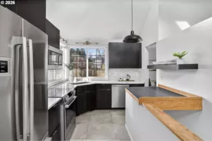 7343 N Hurst Ave, Portland, OR 97203 - Photo 10