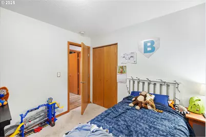 14206 SE Raelyn Ter, Milwaukie, OR 97267 - Photo 12