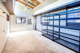 1090 Nyssa St, Junction City, OR 97448 - Photo 28