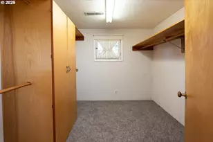 1090 Nyssa St, Junction City, OR 97448 - Photo 26