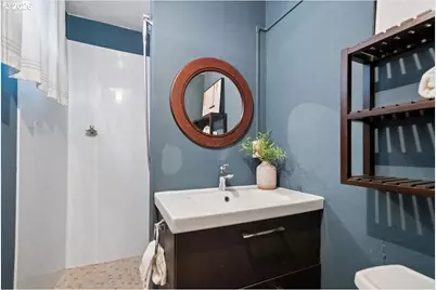 2706 NE Ainsworth St, Portland, OR 97211 - Photo 34