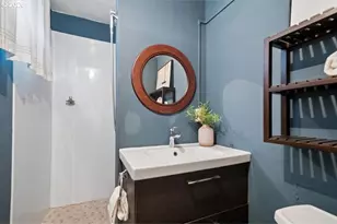 2706 NE Ainsworth St, Portland, OR 97211 - Photo 34