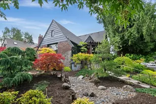 2706 NE Ainsworth St, Portland, OR 97211 - Photo 2