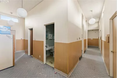 4536 NE 102nd Ave, Portland, OR 97220 - Photo 10