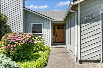 937 Willamina Ave, Forest Grove, OR 97116 - Photo 4