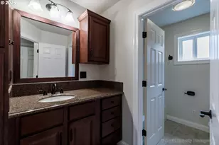 72610 Dwight St, Rainier, OR 97048 - Photo 12