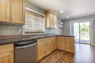 1819 N Main St, Newberg, OR 97132 - Photo 10