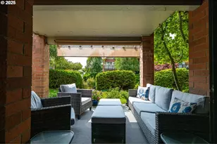 11992 SW Royalty Ct, Portland, OR 97224 - Photo 4