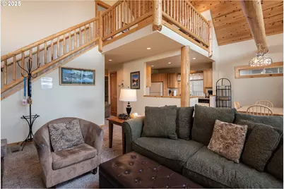 8825 SW Canyon Wren Ct, Redmond, OR 97756 - Photo 14