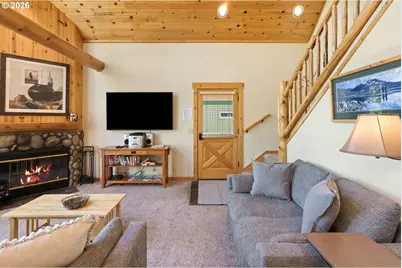 8825 SW Canyon Wren Ct, Redmond, OR 97756 - Photo 6