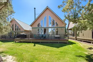 8825 SW Canyon Wren Ct, Redmond, OR 97756 - Photo 4