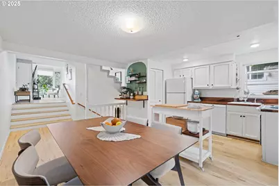 6535 SW Canyon Ct, Portland, OR 97225 - Photo 12