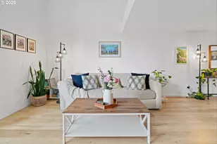 6535 SW Canyon Ct, Portland, OR 97225 - Photo 6