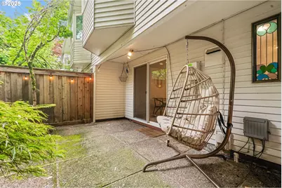 6535 SW Canyon Ct, Portland, OR 97225 - Photo 24