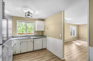 1610 NE 235th Ave, Wood Village, OR 97060 - Photo 12