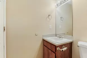1610 NE 235th Ave, Wood Village, OR 97060 - Photo 18