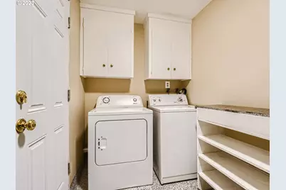 6402 SE 57th Ave, Portland, OR 97206 - Photo 16