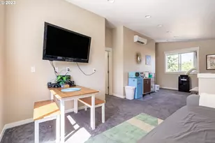 6402 SE 57th Ave, Portland, OR 97206 - Photo 30