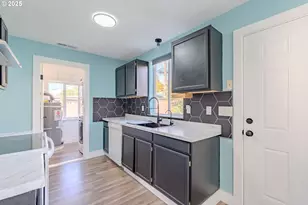 1014 W 38th St, Vancouver, WA 98660 - Photo 10